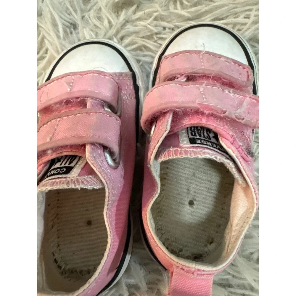 Converse Chuck Taylor All Star Infant Pink Canvas Velcro Sneakers 709447F Size 5